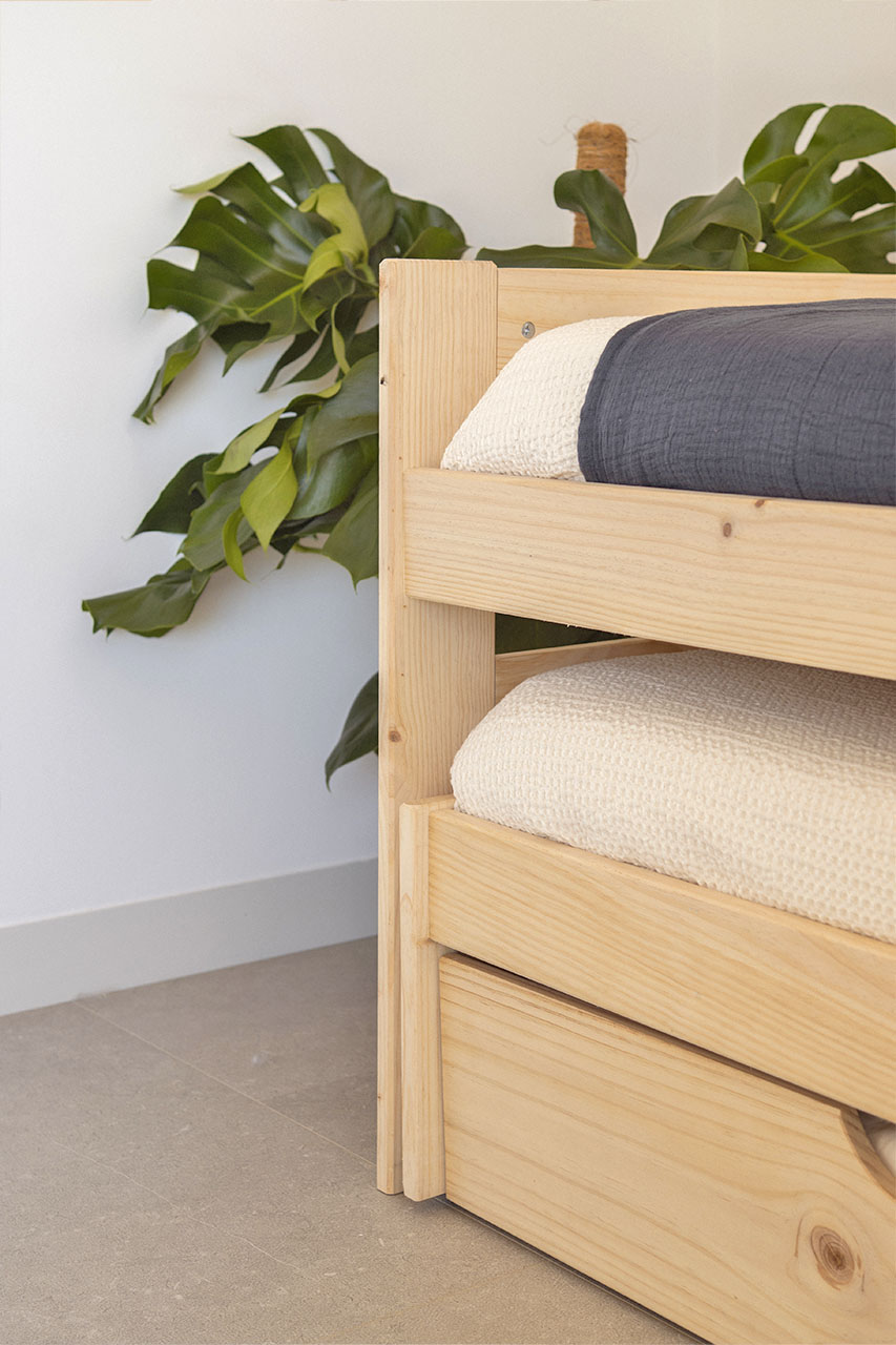 Imagen de ambiente 2 para:Cama compacta de madera natural con nido